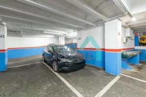 Plaza De Parking en venta en Oviedo de 28 m2 photo 0