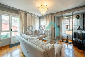 Piso en venta en San Martín del Rey Aurelio de 97 m2 photo 0