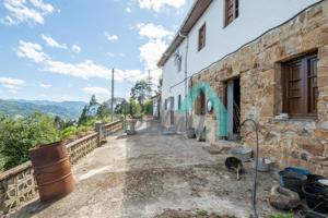 Casa - Chalet en venta en Mieres de 179 m2 photo 0