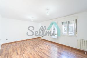 Piso en venta en Gijón de 87 m2 photo 0