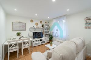 Piso en venta en Mieres de 74 m2 photo 0