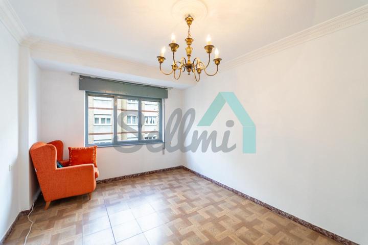 Piso en venta en Gijón de 88 m2 photo 0