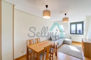 Piso en alquiler en Oviedo de 69 m2 photo 0