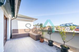 Ático en venta en Oviedo de 166 m2 photo 0