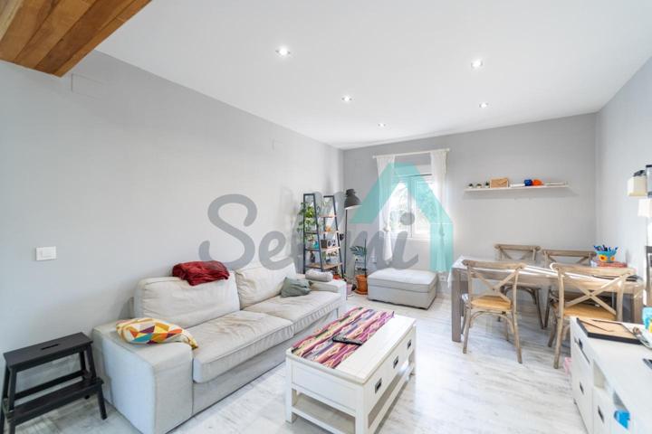 Piso en venta en Avilés de 72 m2 photo 0