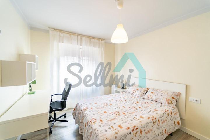 Habitación en alquiler en Oviedo de 85 m2 photo 0