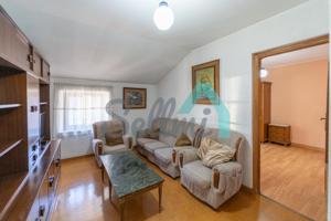 Piso en venta en Oviedo de 159 m2 photo 0