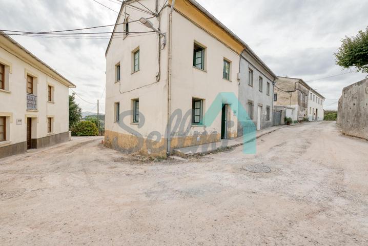 Pareado en venta en San Juan de Moldes de 160 m2 photo 0