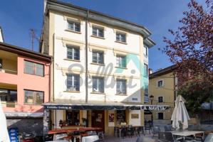 Edificio en venta en Nava de 268 m2 photo 0