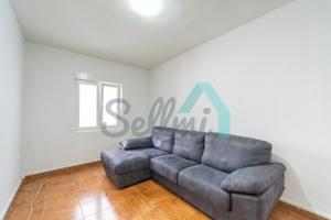 Piso en venta en Oviedo de 66 m2 photo 0