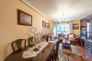 Piso en venta en Gijón de 102 m2 photo 0