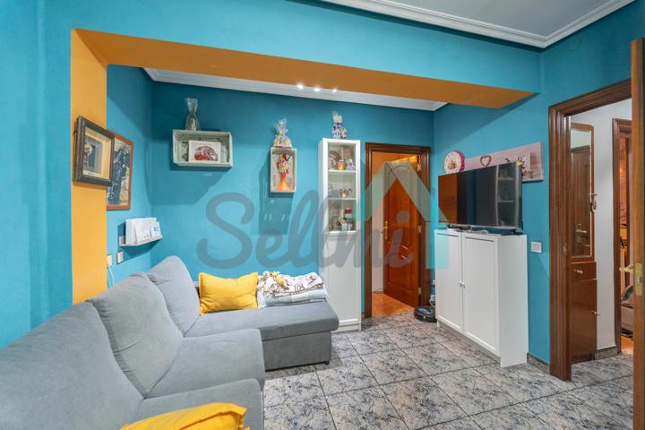 Piso en venta en Barredos de 58 m2 photo 0