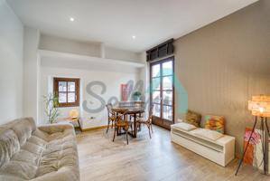 Piso en alquiler en Oviedo de 76 m2 photo 0