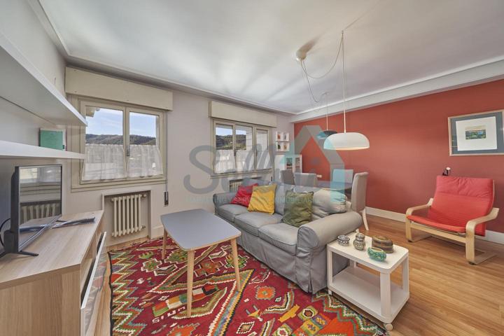 Piso en alquiler en Oviedo de 70 m2 photo 0