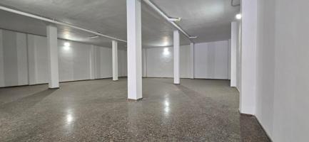 Venta local en zona Camins Al Grau photo 0