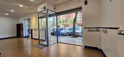 Alquiler local en Arrancapins photo 0