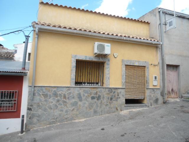 Casa - Chalet en venta en Jumilla de 150 m2 photo 0