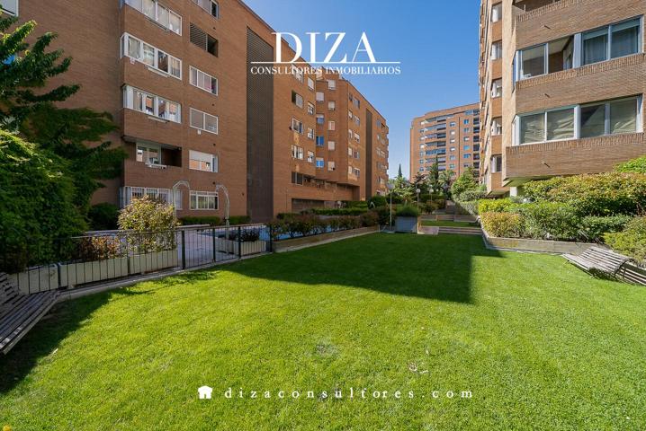 Vivienda a reformar en urbanización de lujo en Niño Jesús photo 0