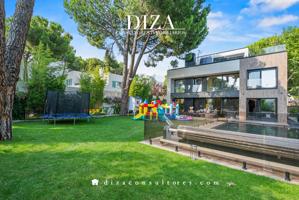 Chalet con piscina en Pozuelo photo 0
