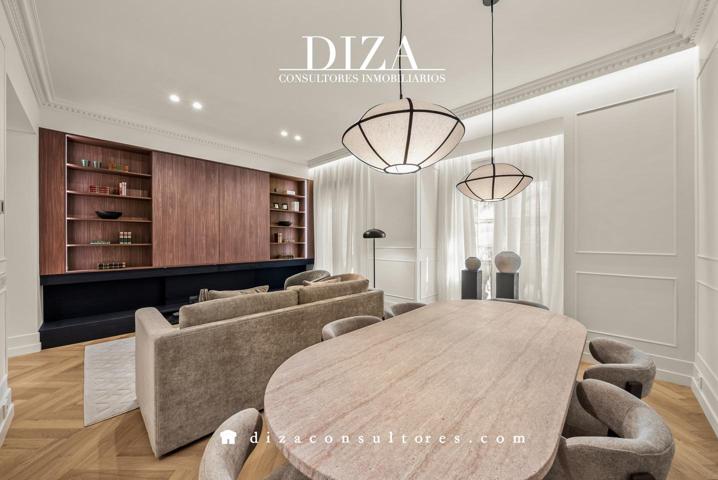 Techos altos en edificio señorial en Velázquez photo 0