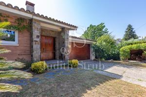 Disfruta de esta exclusiva casa en plena naturaleza a 20 minutos de Barcelona. photo 0