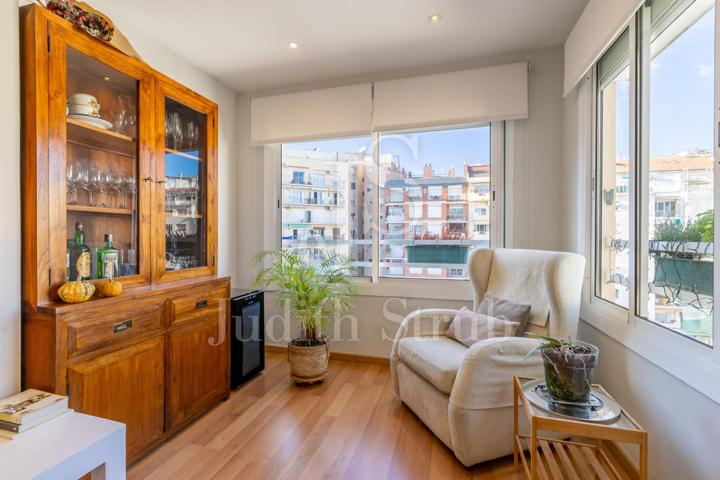 Disfruta de tranquilidad y confort en el corazón de Barcelona. photo 0