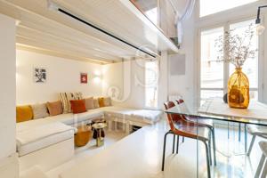 Exquisito dúplex de diseño con terraza de 12 m² que destaca por su tranquilidad en zona residencial próxima a Sant Gervasi. photo 0