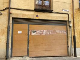 Plaza de Garaje en Venta en Pleno centro - Rua Mayor photo 0