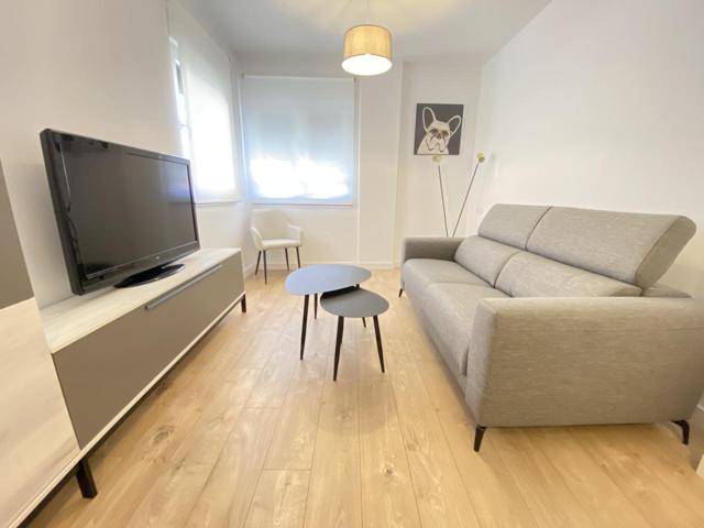 **Piso en Alquiler - Ideal para Estancias Temporales** photo 0