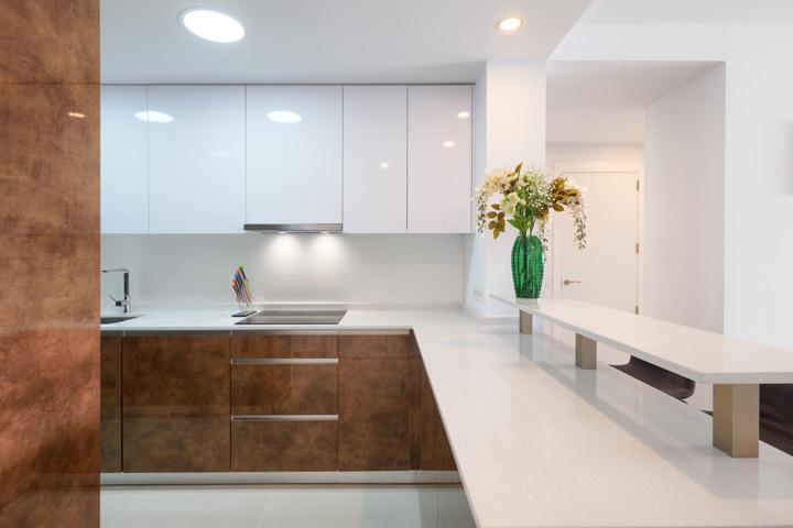 Piso en venta en Estepona de 76 m2 photo 0