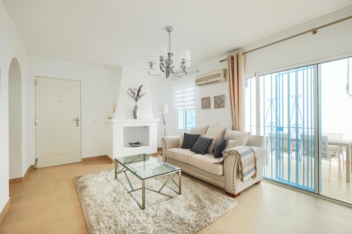 Piso en venta en Estepona de 70 m2 photo 0