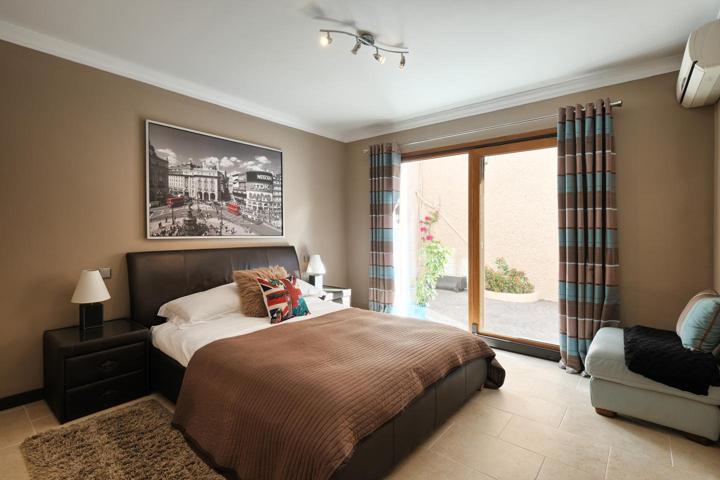 Casa - Chalet en venta en Marbella de 552 m2 photo 0