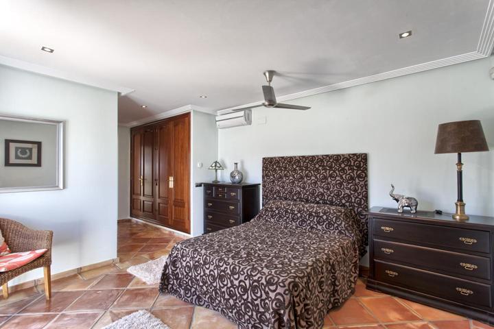 Casa - Chalet en venta en Benahavís de 463 m2 photo 0