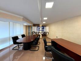 Oficina amueblada en alquiler photo 0