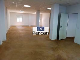 Local en venta en El Campello de 116 m2 photo 0