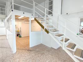 Local en venta en El Campello de 100 m2 photo 0