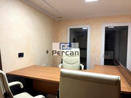Oficina amueblada en alquiler photo 0