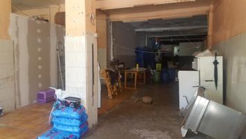 Local en venta en Laredo de 198 m2 photo 0
