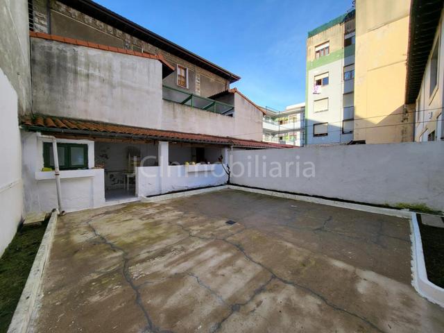 Casa - Chalet en venta en Laredo de 131 m2 photo 0