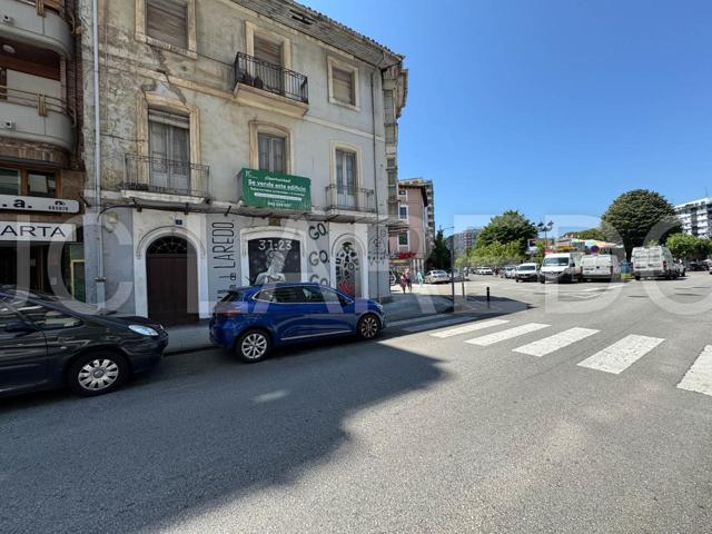 LAREDO - EDIFICIO EN PLENO CENTRO photo 0