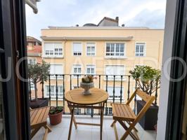 TRES DORMITORIOS · BALCÓN · LUMINOSO Y AMPLIO photo 0