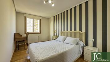 APARTAMENTO DE LUJO EN EL CENTRO · GARAJE CERRADO photo 0