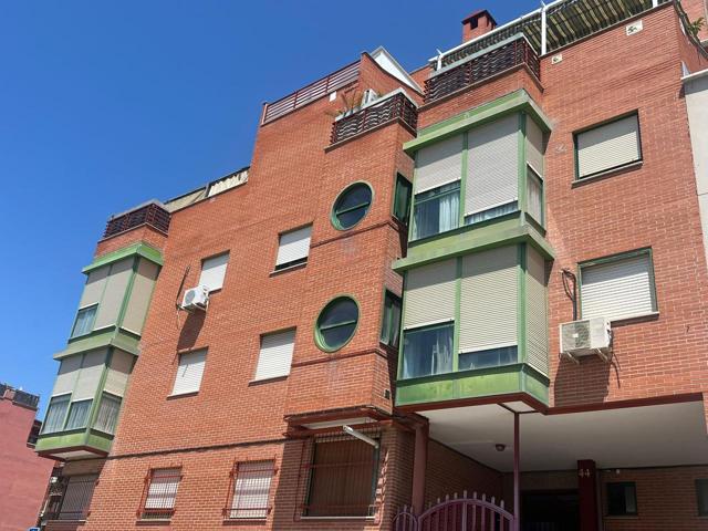 Piso en venta en Madrid de 89 m2 photo 0