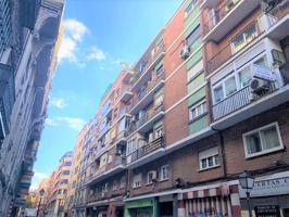 Piso en venta en Madrid de 98 m2 photo 0