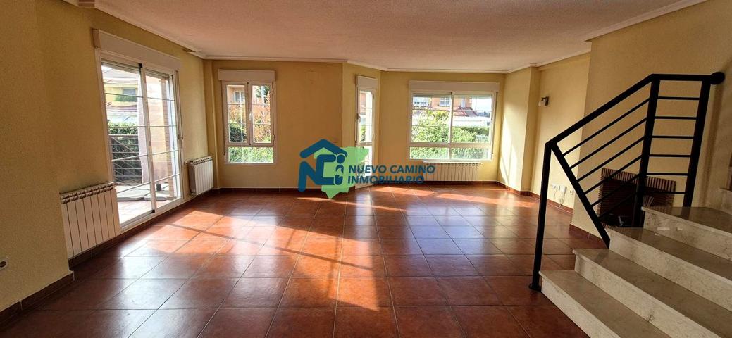 Chalet pareado en El Camino de Malatones, Algete – Zona tranquila y residencial photo 0