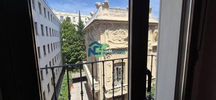 Frente a La SGAE, Oportunidad única en Chueca–Justicia! Luminoso piso con encanto clásico y muchas posibilidades junto a Fernando VI y Alonso Martíenz photo 0