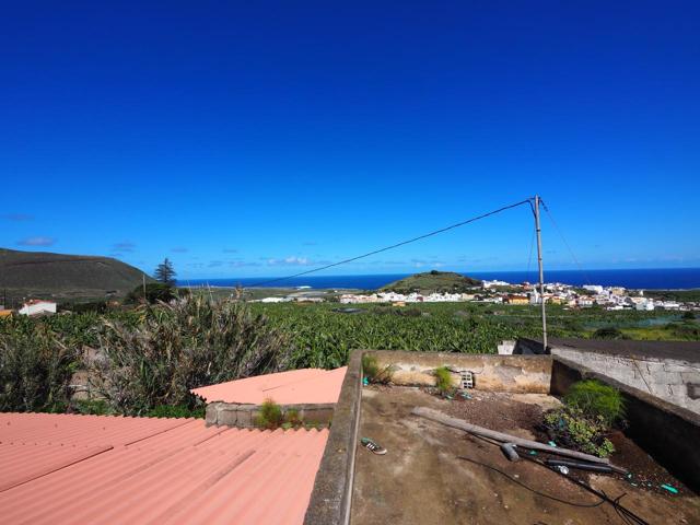 Esta casa y terreno no están registrados y no hay agua ni electricidad. photo 0