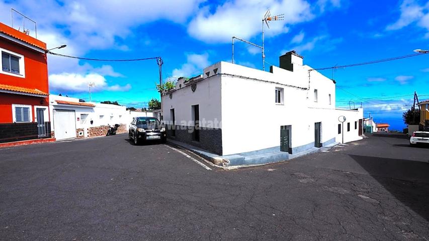 Casa Rústica en venta en CRUZ DEL CAMINO de 447 m2 photo 0