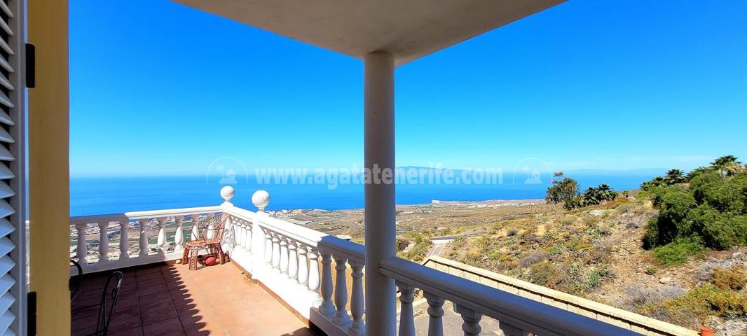 Villa con vista impresionante en Los Menores Adeje photo 0