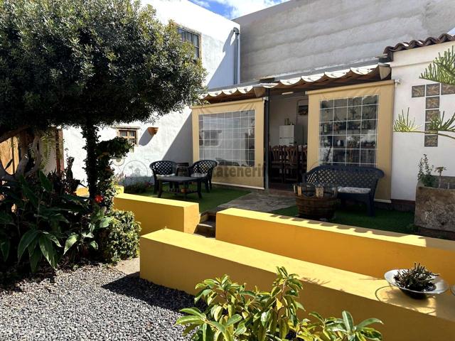 Casa - Chalet en venta en BUENAVISTA DEL NORTE de 500 m2 photo 0